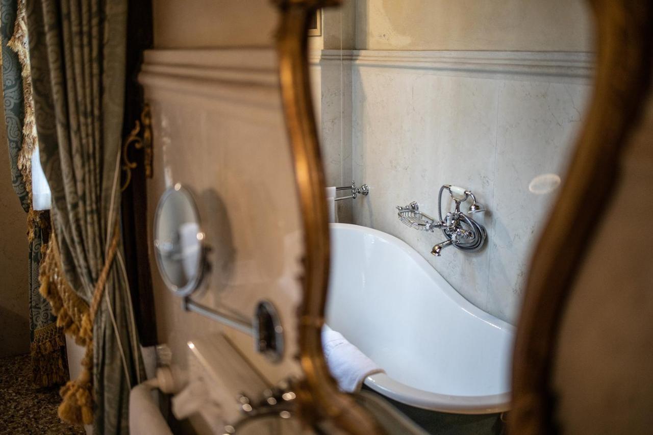 Relais Castello Bevilacqua Kültér fotó